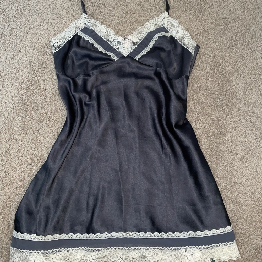 VINTAGE Victoria's Secret slip